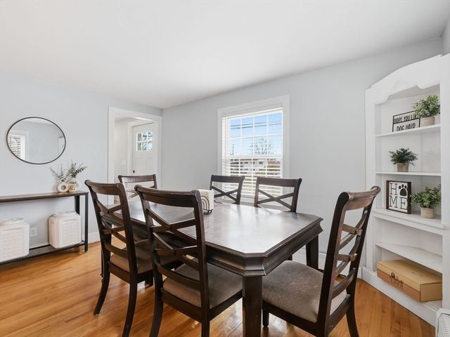 330 Woburn St, Lowell, MA 01852