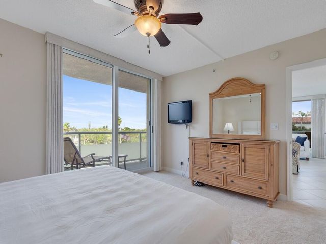 3554 Ocean Drive 302, Vero Beach, FL 32963