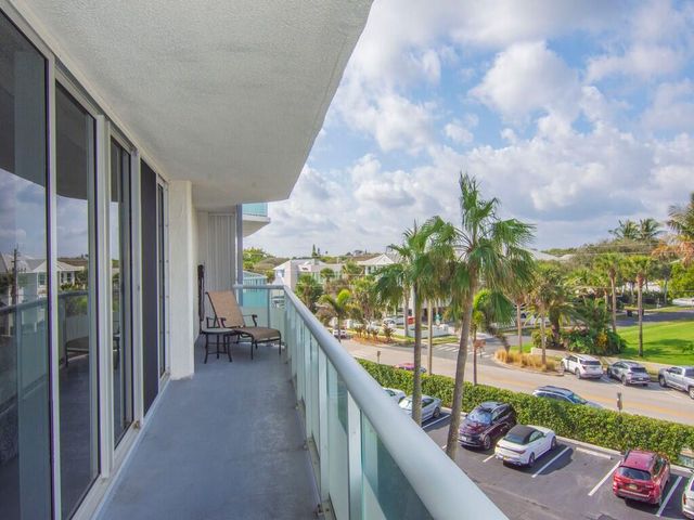 3554 Ocean Drive 302, Vero Beach, FL 32963