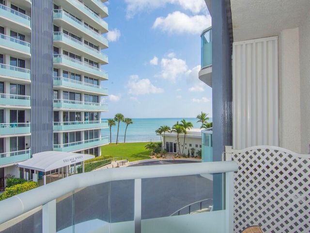 3554 Ocean Drive 302, Vero Beach, FL 32963