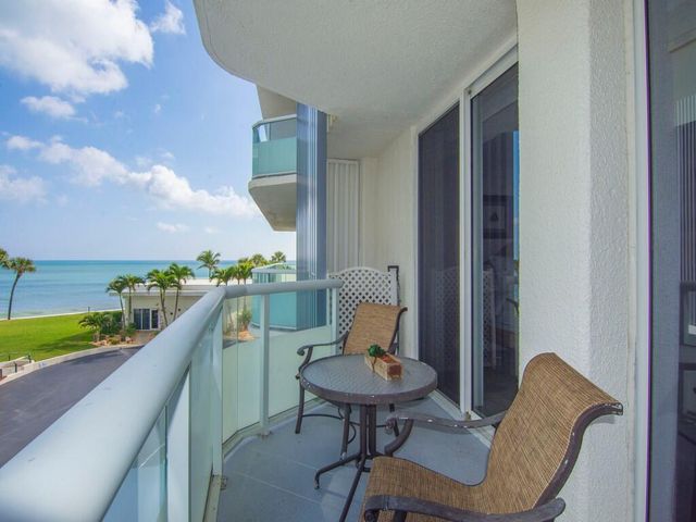 3554 Ocean Drive 302, Vero Beach, FL 32963