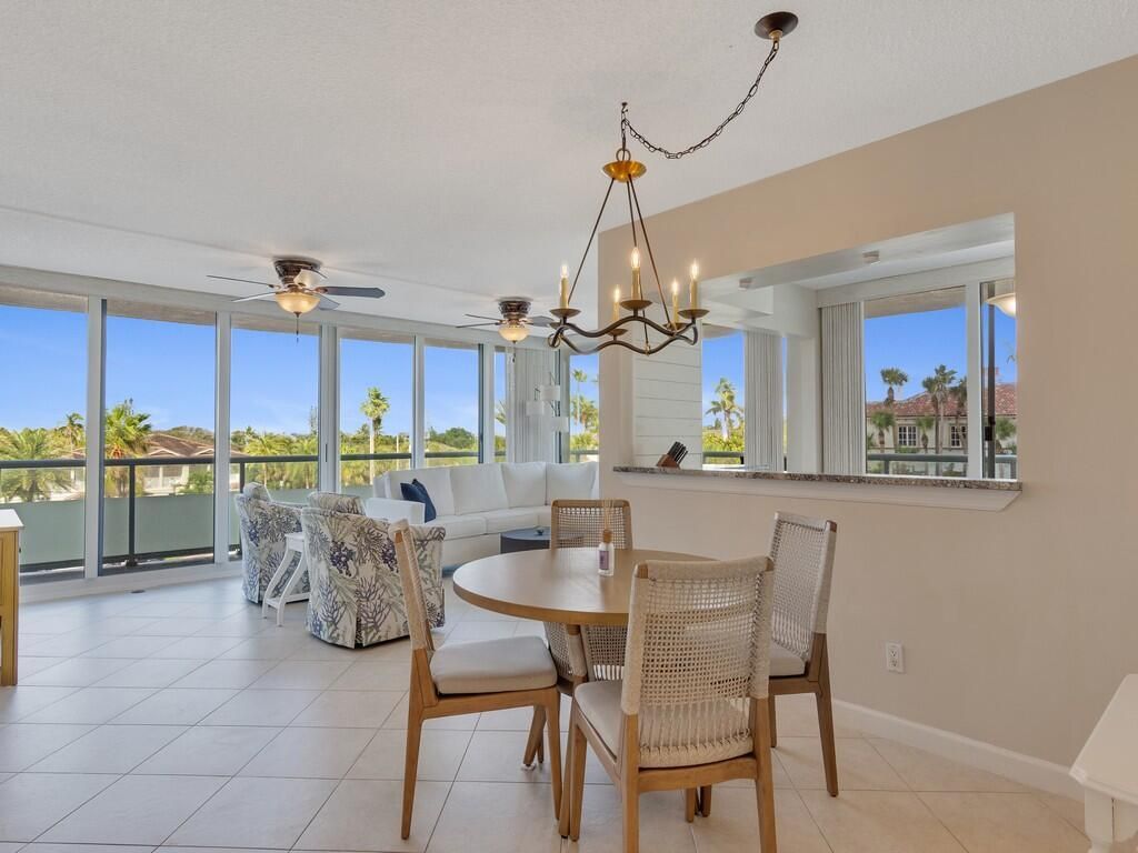 3554 Ocean Drive 302, Vero Beach, FL 32963