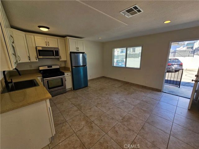 10037 Samoa Avenue 6, Tujunga, CA 91042
