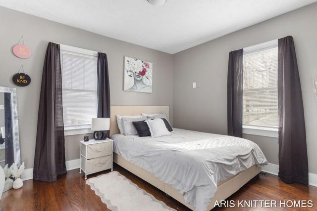 1638 32ND Street Sw, City Of Wyoming, MI 49508