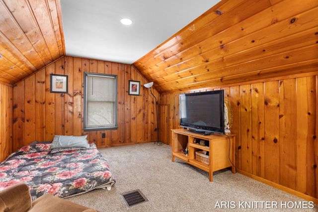 1638 32ND Street Sw, City Of Wyoming, MI 49508