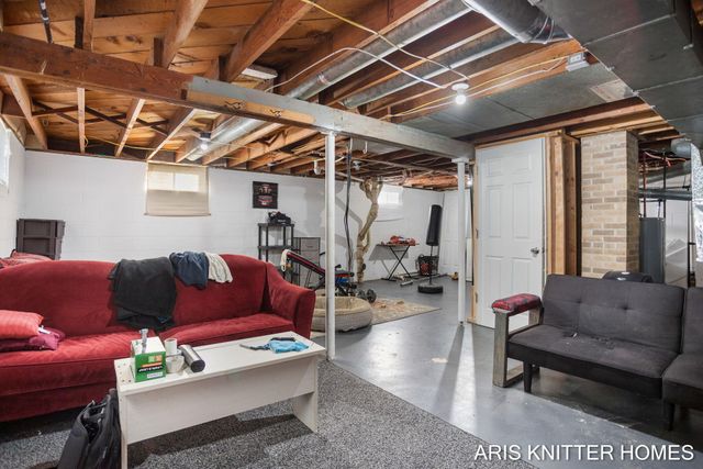 1638 32ND Street Sw, City Of Wyoming, MI 49508