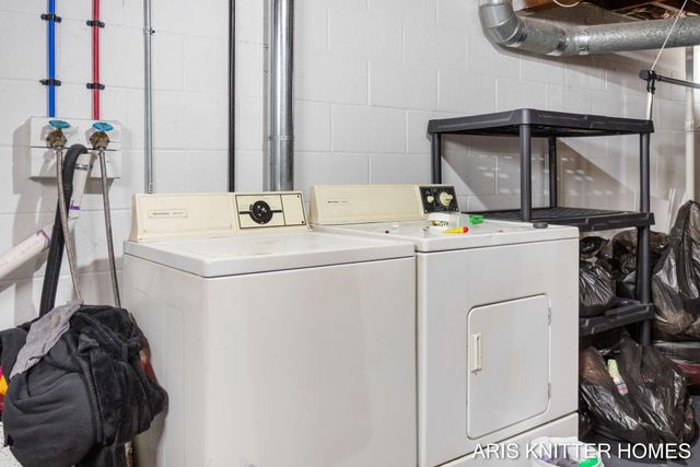 1638 32ND Street Sw, City Of Wyoming, MI 49508