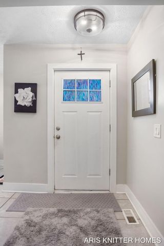 1638 32ND Street Sw, City Of Wyoming, MI 49508