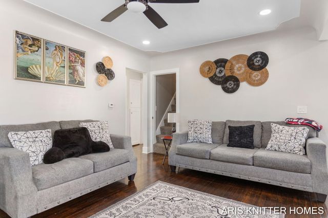 1638 32ND Street Sw, City Of Wyoming, MI 49508