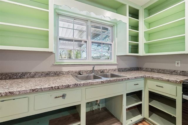 1908 N Overbrook Drive, Oklahoma City, OK 73121