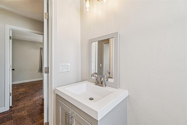 1908 N Overbrook Drive, Oklahoma City, OK 73121