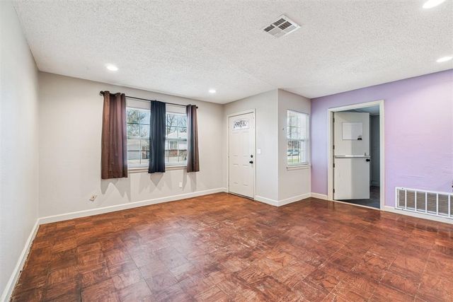 1908 N Overbrook Drive, Oklahoma City, OK 73121