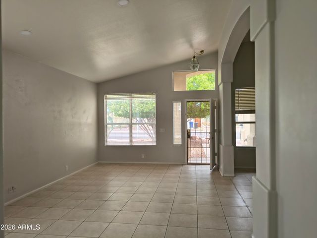 1161 W ELGIN Street, Chandler, AZ 85224