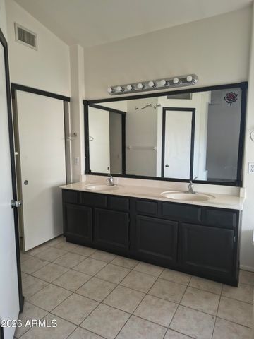 1161 W ELGIN Street, Chandler, AZ 85224