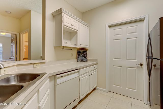 10000 GATE Parkway N 624, Jacksonville, FL 32246