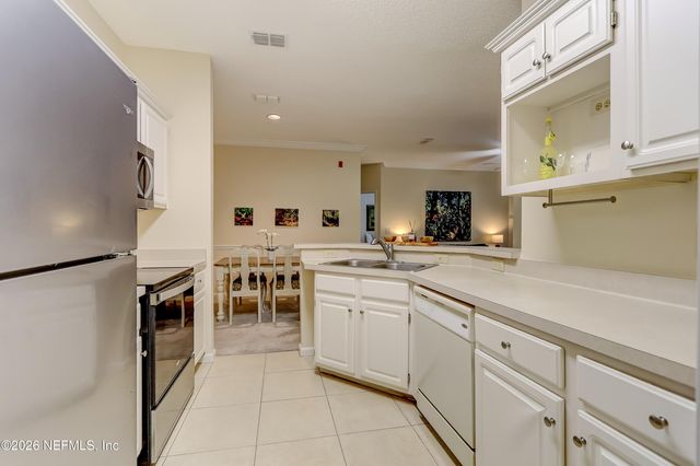 10000 GATE Parkway N 624, Jacksonville, FL 32246