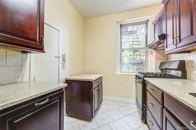 35-45 78th Street 22, Jackson Heights, NY 11372