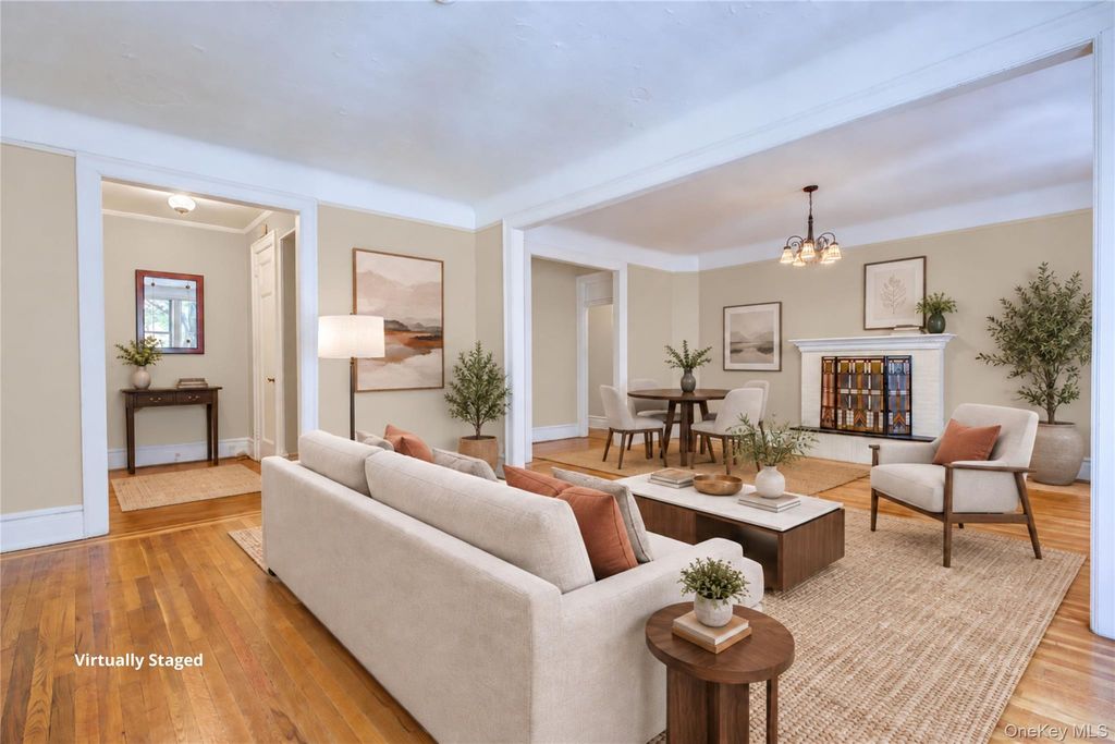 35-45 78th Street 22, Jackson Heights, NY 11372 — photo 2