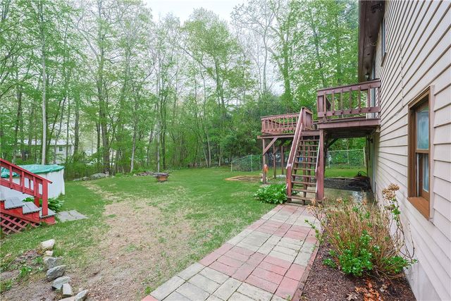 274 Courthouse Lane, Burrillville, RI 02859