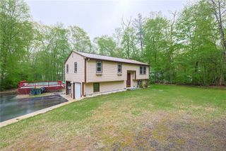 274 Courthouse Lane, Burrillville, RI 02859
