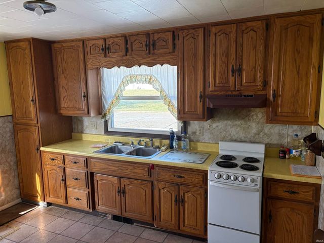 913 Villa Terrace, Kendallville, IN 46755