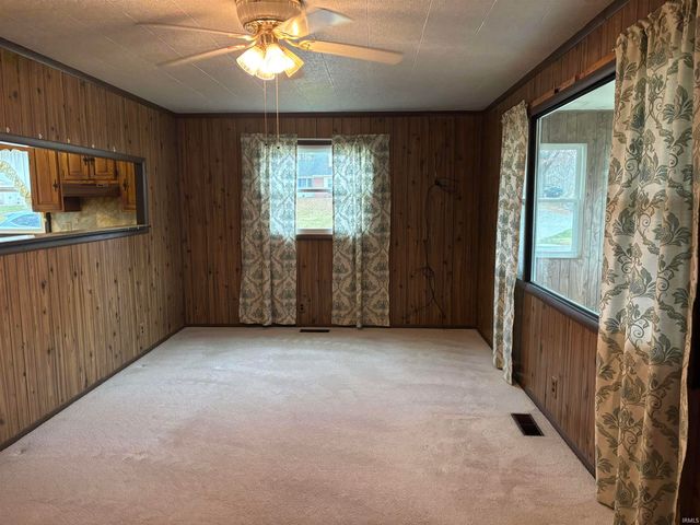 913 Villa Terrace, Kendallville, IN 46755