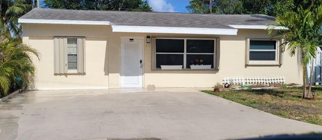 512 SE 1st St, Boynton Beach, FL 33435