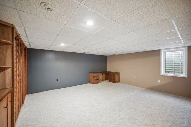 2204 Hillside Avenue, West Des Moines, IA 50265