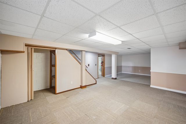 2204 Hillside Avenue, West Des Moines, IA 50265