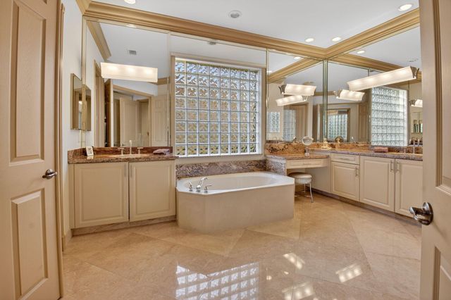 13273 Solana Beach Cove, Delray Beach, FL 33446