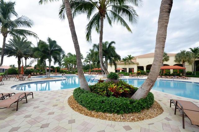 13273 Solana Beach Cove, Delray Beach, FL 33446