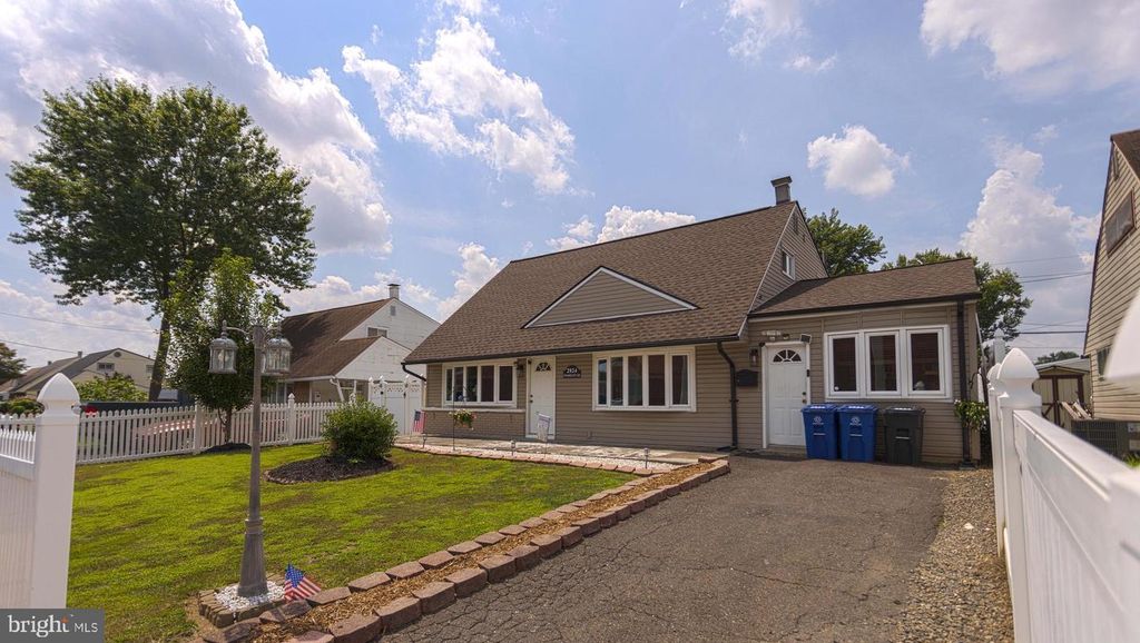 2824 WOODHAVEN RD, Philadelphia, PA 19154