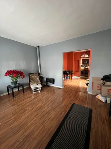 12741 Hoyne Avenue, Blue Island, IL 60406