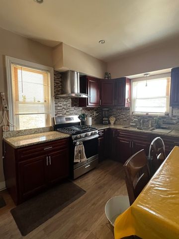 12741 Hoyne Avenue, Blue Island, IL 60406