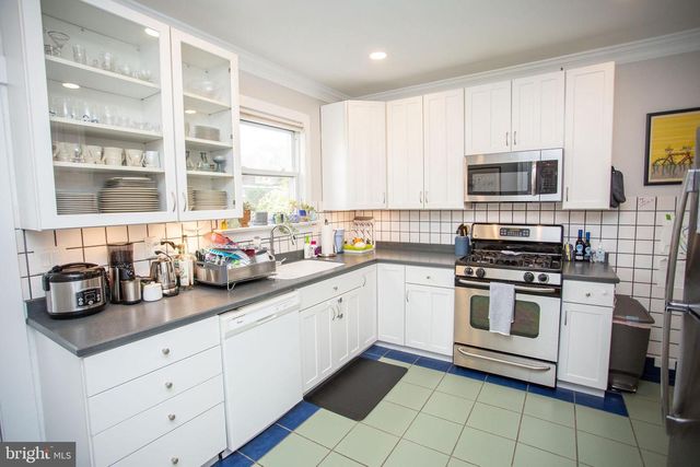 36 LINCOLN AVE, Collingswood, NJ 08108