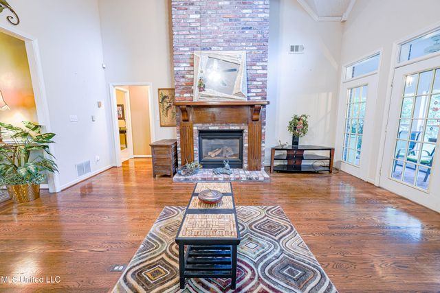 19 Peel Lane, Holly Springs, MS 38635