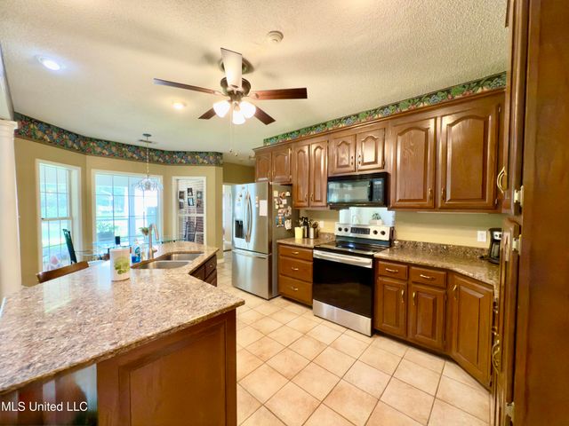 19 Peel Lane, Holly Springs, MS 38635