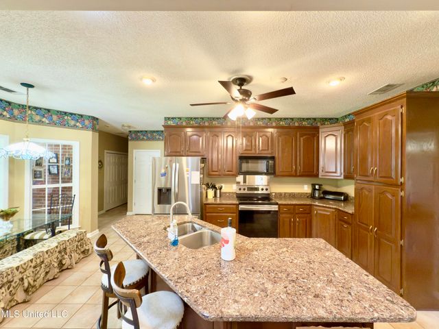 19 Peel Lane, Holly Springs, MS 38635