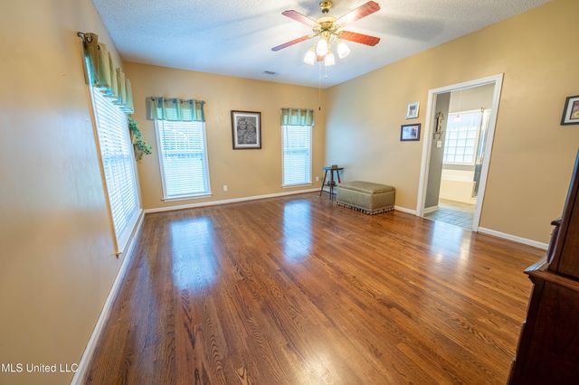 19 Peel Lane, Holly Springs, MS 38635