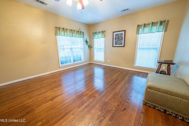 19 Peel Lane, Holly Springs, MS 38635