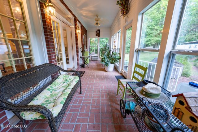 19 Peel Lane, Holly Springs, MS 38635