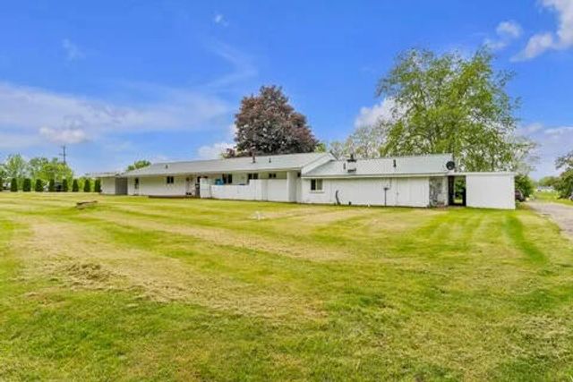 7038 Whitmore Lake Road, Whitmore Lake, MI 48189