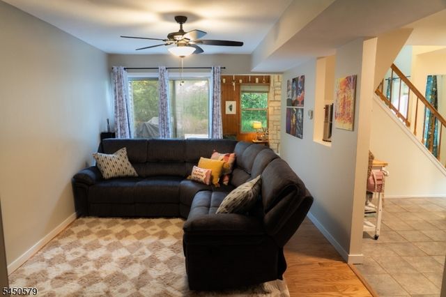 54 Cherrywood Dr, Franklin Twp., NJ 08873