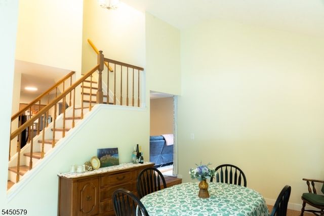 54 Cherrywood Dr, Franklin Twp., NJ 08873
