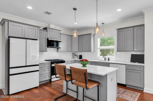 42 Creek Road, Port Monmouth, NJ 07758