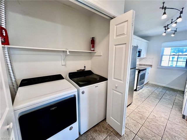602 Barwick CT, Chesapeake, VA 23320