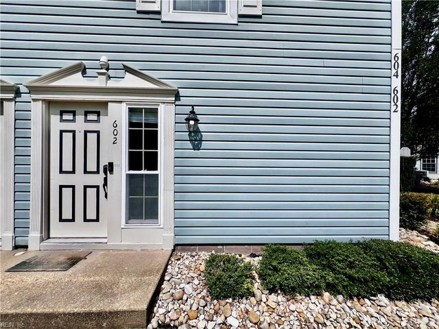 602 Barwick CT, Chesapeake, VA 23320