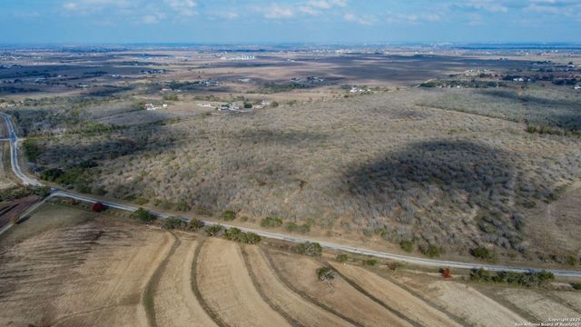 000 Gin, Marion, TX 78124