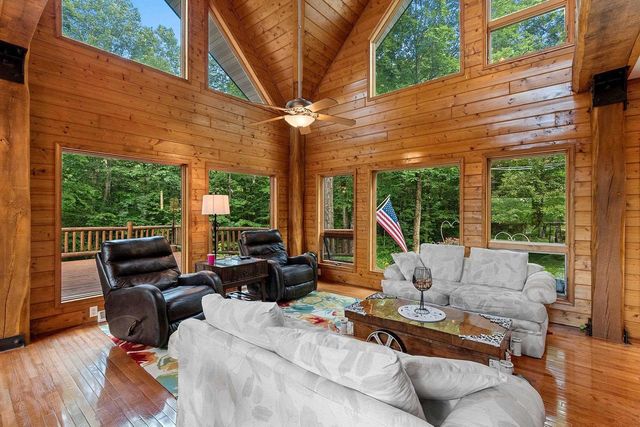 W8310 MEYER LANE, Crivitz, WI 54114