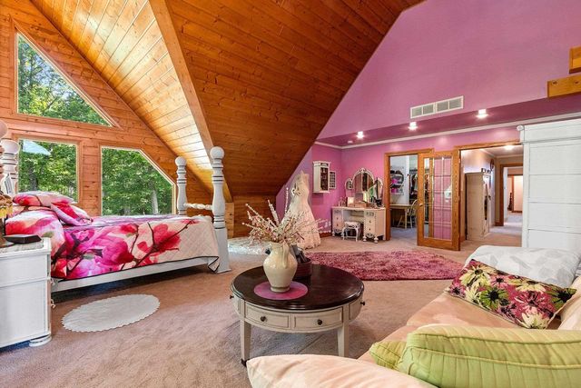 W8310 MEYER LANE, Crivitz, WI 54114